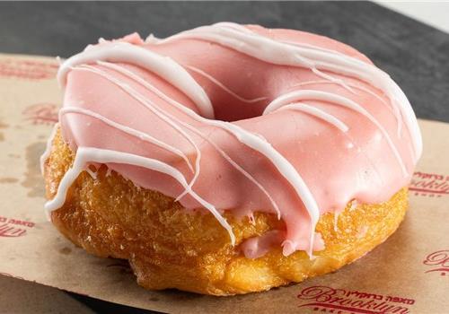 דונאטס תות Strawberry Donut