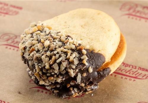 אגוזים שוקלוד