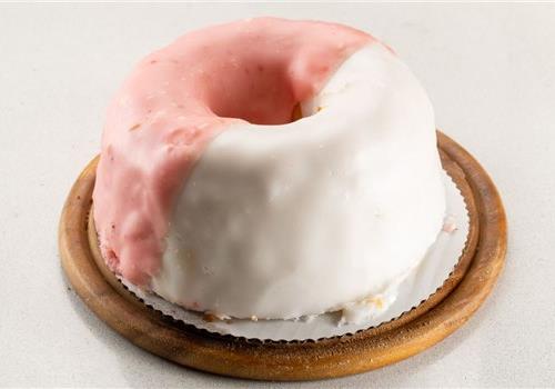 עוגת ורוד לבן Pink and White Cake