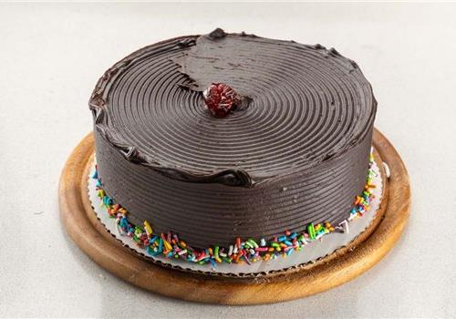 עוגת פאדג לבן White Fudge Cake