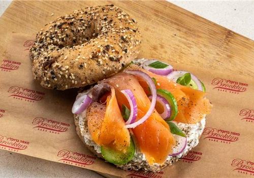 בייגל סלמון מעושן