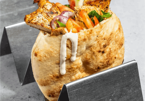 פיתה חזה עוף מרינדה