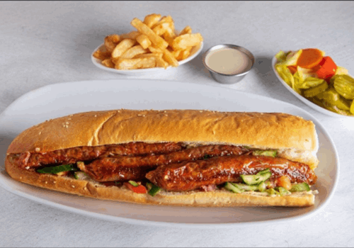 נקניקיות חריפות בבגט