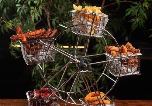 גלגל ענק של מטוגנים