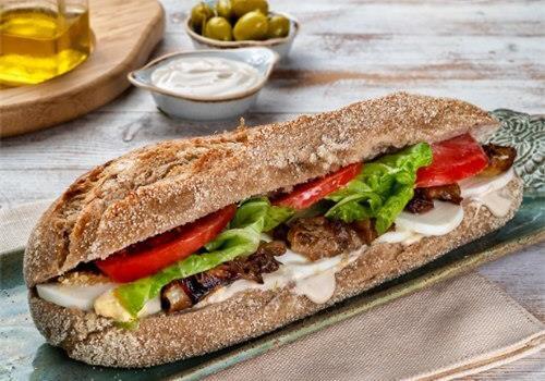 כריך ים תיכוני