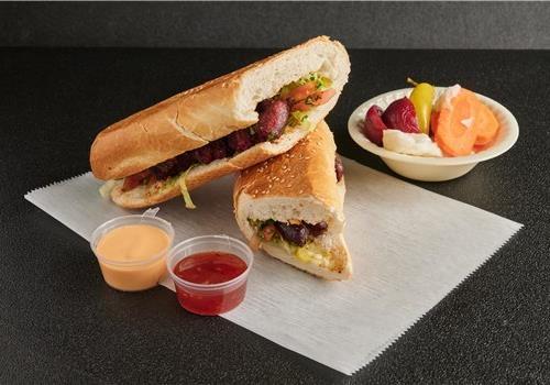 נקניקיות חריפות  בבגט