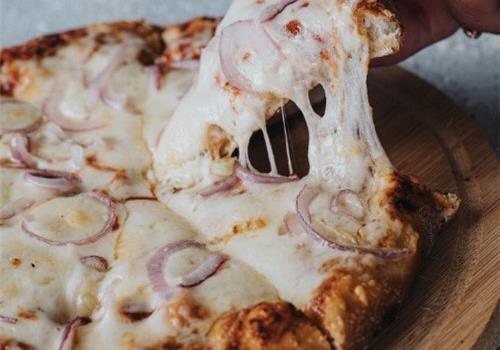 פיצה אישית כולל תוספות