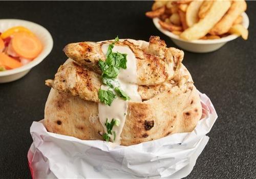 שיפוד פרגית בפיתה