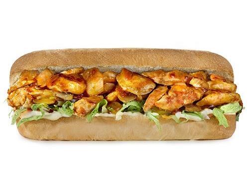 סנדוויץ' חזה עוף במרינדה