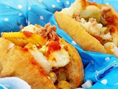 סנדוויץ' טונה תוניסאי פיתה