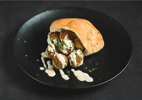 פלאפל בפיתה