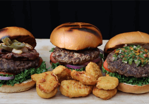  CLASSIC CARNIVORE גרם 220 + צ'יפס