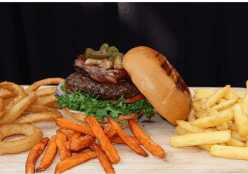  ULTMATE CARNIVORE גרם 220 + צ'יפס