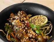 סלט עלים חם