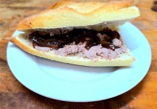 כריך פטה כבד עוף