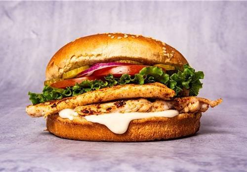 ארוחת צ׳יקן בורגר עוף 120 גרם