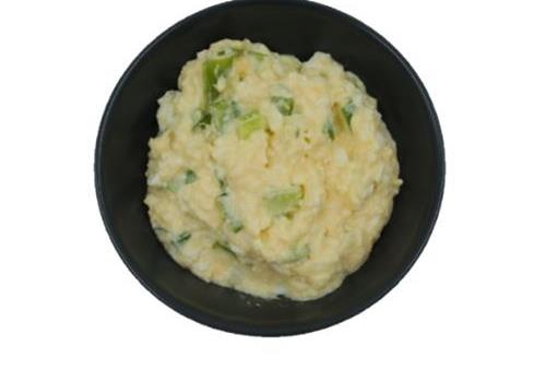 סלט ביצים עם בצל ירוק