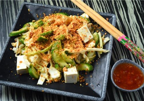 סלט מלפפון & טופו