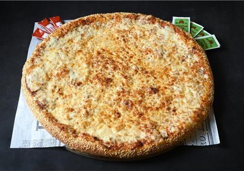 פיצה משפחתית ענקית