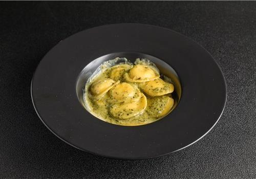 רביולי גבינה