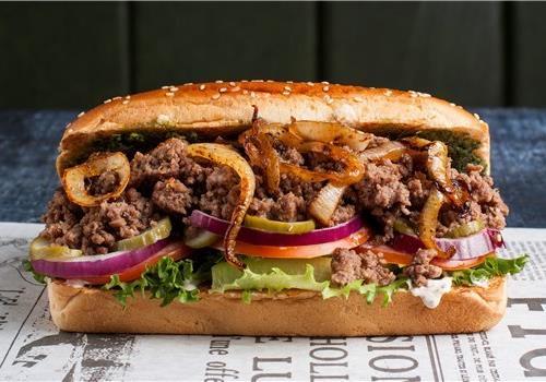 כריך/באגט הבית M BURGER (סלופי ג'ו )