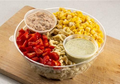 סלט פסטה רוטב שום