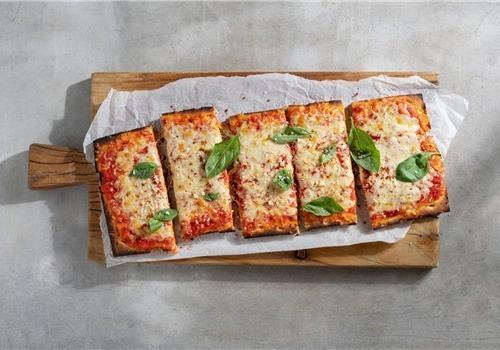 פיצה מרגריטה שמנמנה לל"ג