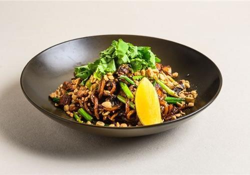 סלמון נודלס