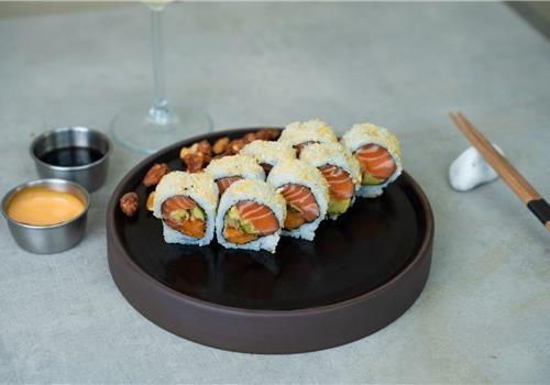 סושי דגים בהרכבה