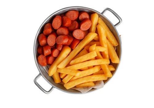 נקניקיות וצ'יפס