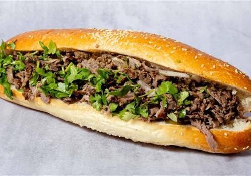 שווארמה עגל בבאגט