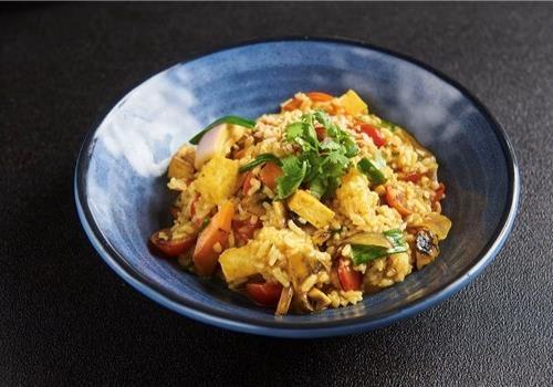 מוקפץ קארי צהוב