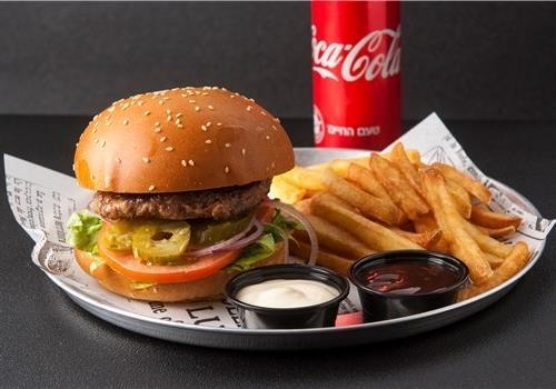 מבורגר אסאדו 200 גרם + צ'יפס + שתייה לבחירה