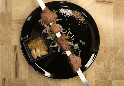 שיפוד פילה בקר בלחם