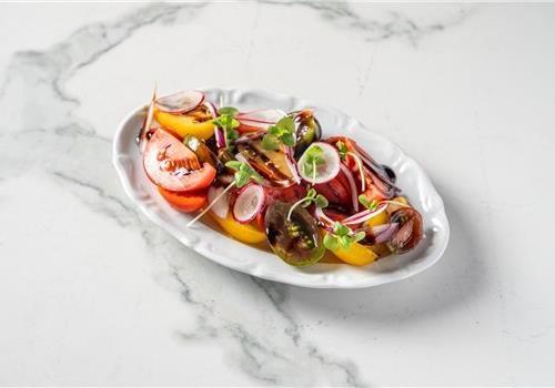 סלט עגבניות שרי צבעוני אישי