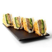 טונה גריל ואבוקדו