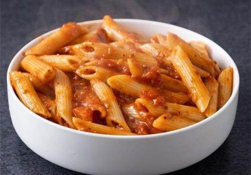  פסטה ברוטב עגבניות