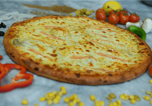 פיצה מוקרמת קטנה