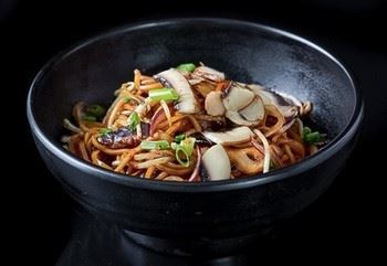 נודלס פטריות