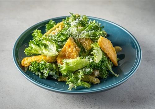 סלט קיסר בכפר