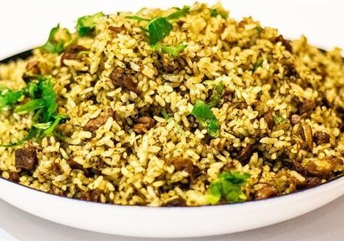 בחש קטן סביב כ- 800 גרם