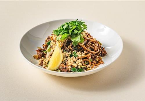 סלמון נודלס