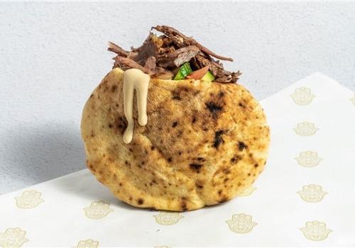 שווארמה עגל בפיתה