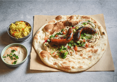 נקניקיות חריפות בלאפה