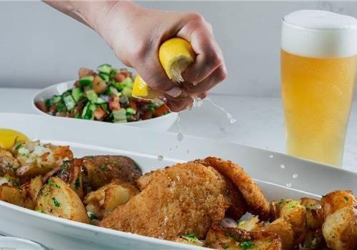 שניצל פיש & פוטטוס