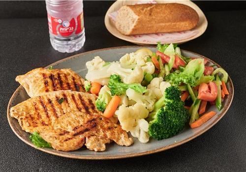 עסקית צלחת חזה עוף / שניצל