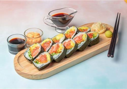 פוטומאקי סלמון פוטומאקי סלמון