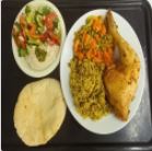 עוף בגריל עם מגדרה, אפונה וגזר