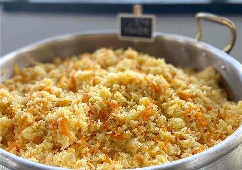 אורז צהוב עם ירק