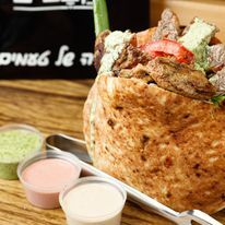 פרימיום שיפוד בפיתה